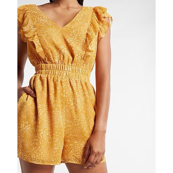 Express • Printed Ruffle Sleeve Romper - Picture 2 of 9